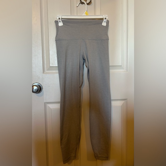 Aritzia Golden Butter Leggings - Picture 2 of 6